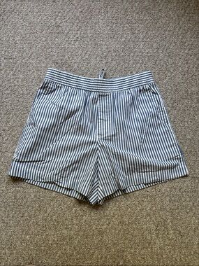 GAP Women's High Waist Striped Shorts - Navy and White